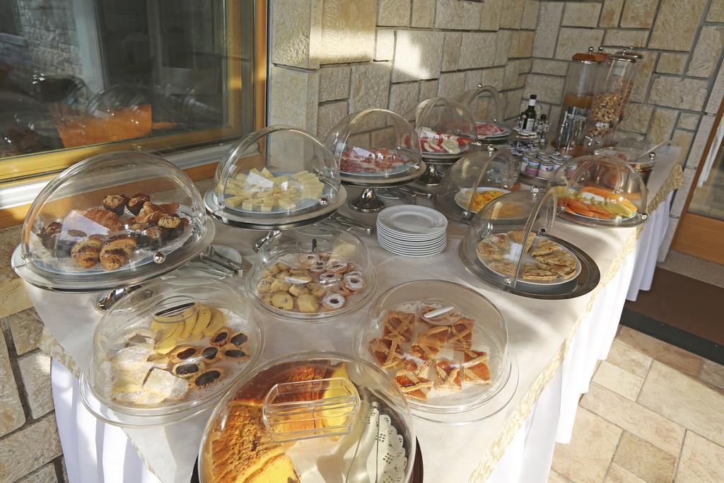 Bed and Breakfast Torre Degli Ulivi Tignale Exterior foto