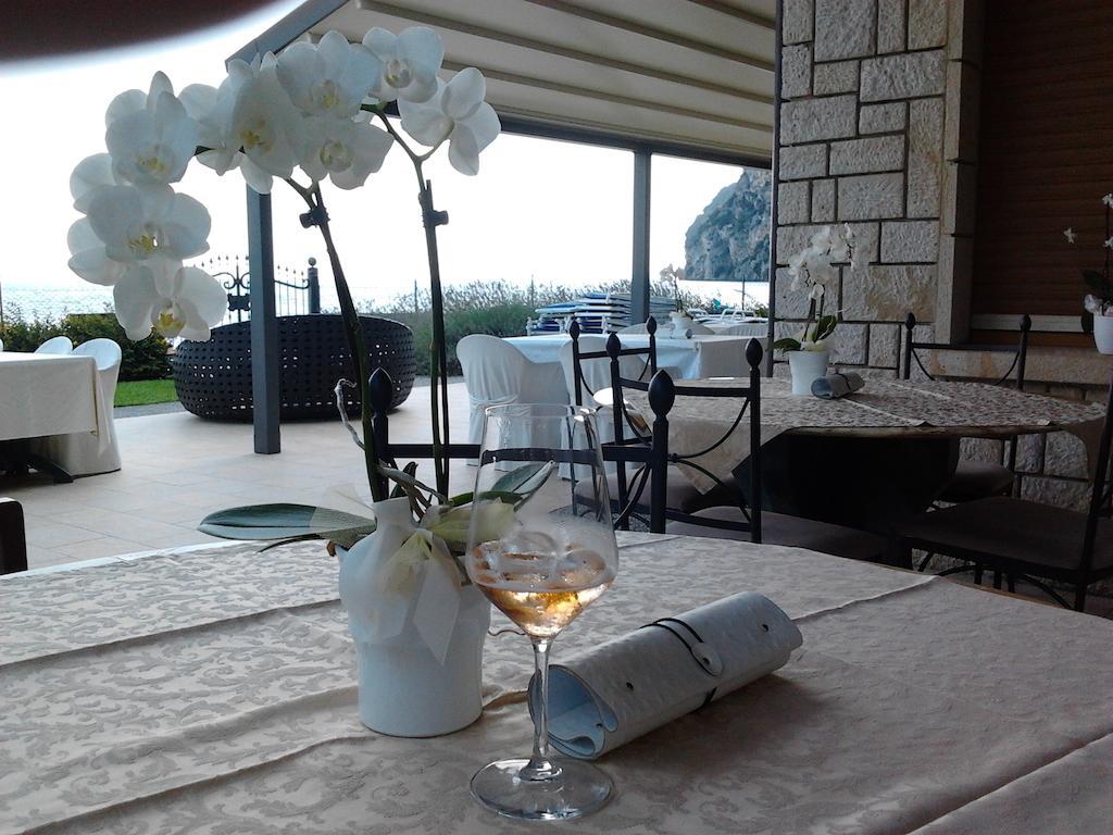 Bed and Breakfast Torre Degli Ulivi Tignale Exterior foto