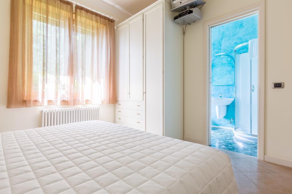 Bed and Breakfast Torre Degli Ulivi Tignale Exterior foto