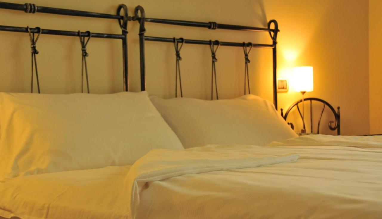 Bed and Breakfast Torre Degli Ulivi Tignale Exterior foto